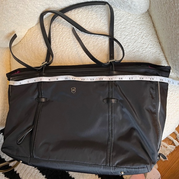 Victorinox Swiss Army Laptop Black Nylon Tote Bag - Picture 9 of 12